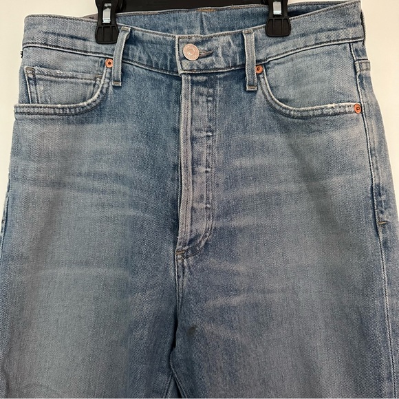 Citizens of Humanity Olivia Crop high rise slim jeans in light blue in size 28. - Picture 6 of 7